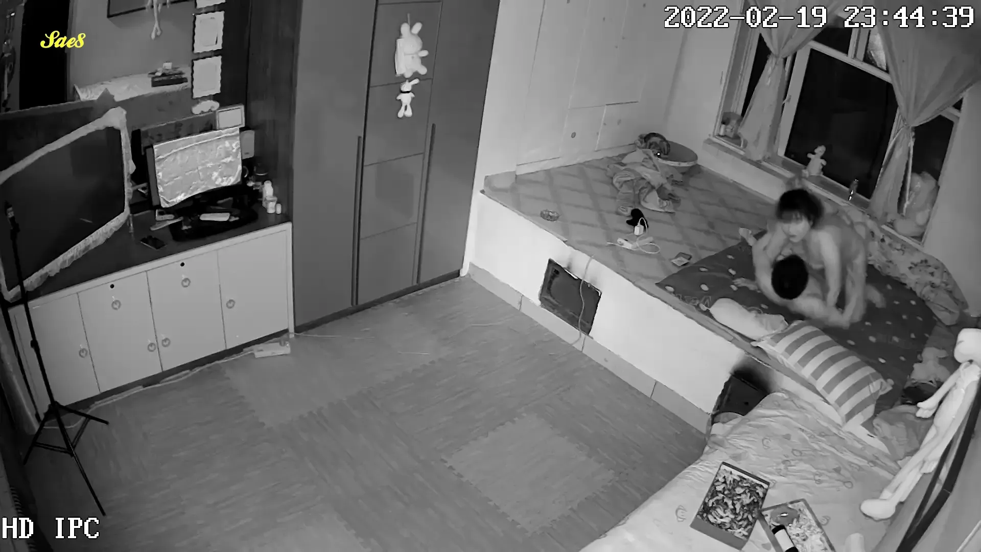 黑客入侵家庭摄像头东北大炕夫妻爱爱